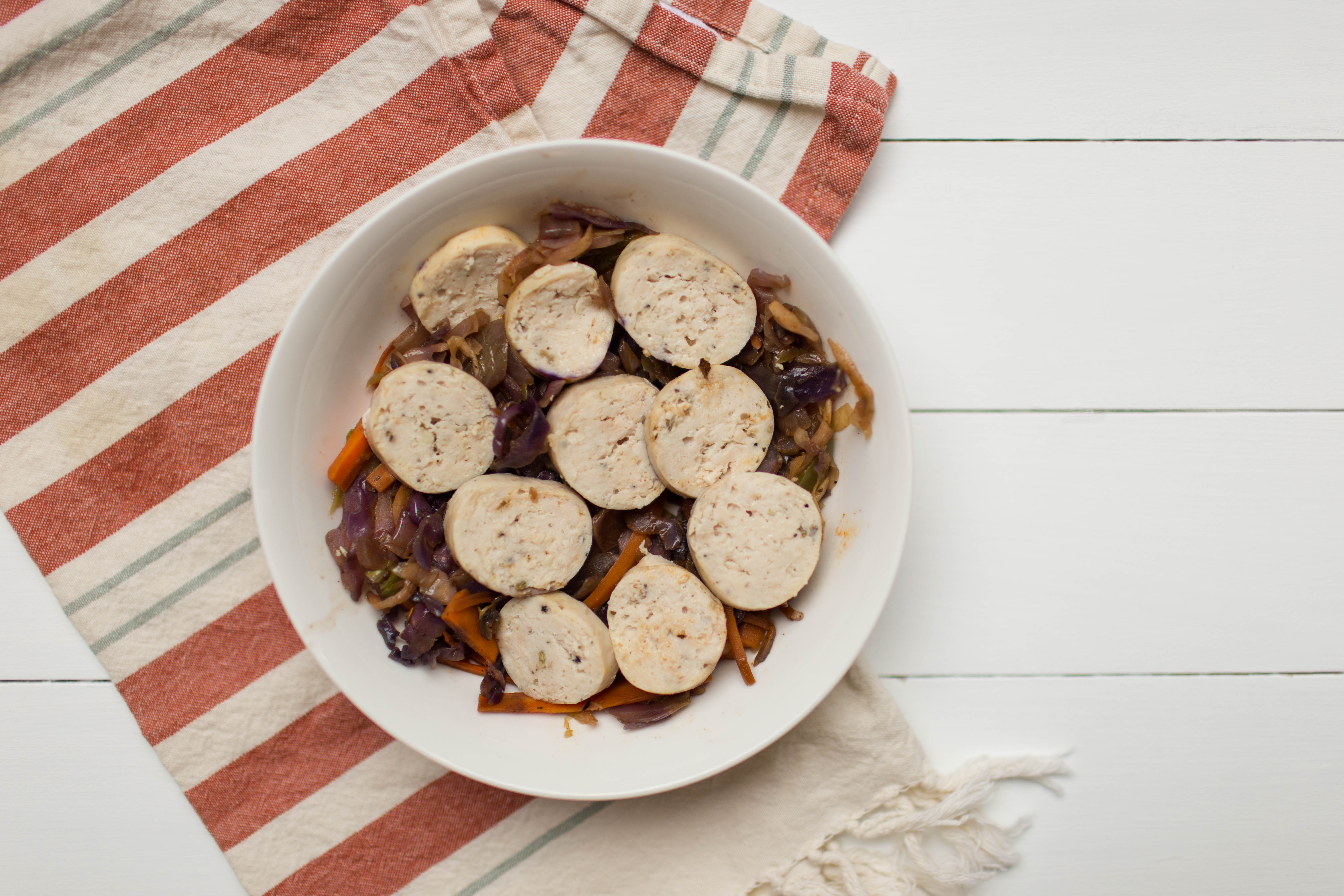 An easy sausage and cabbage lunch bowl to make meal prep quick and easy! Whole30 approved and oh so delicious. | read more at happilythehicks.com