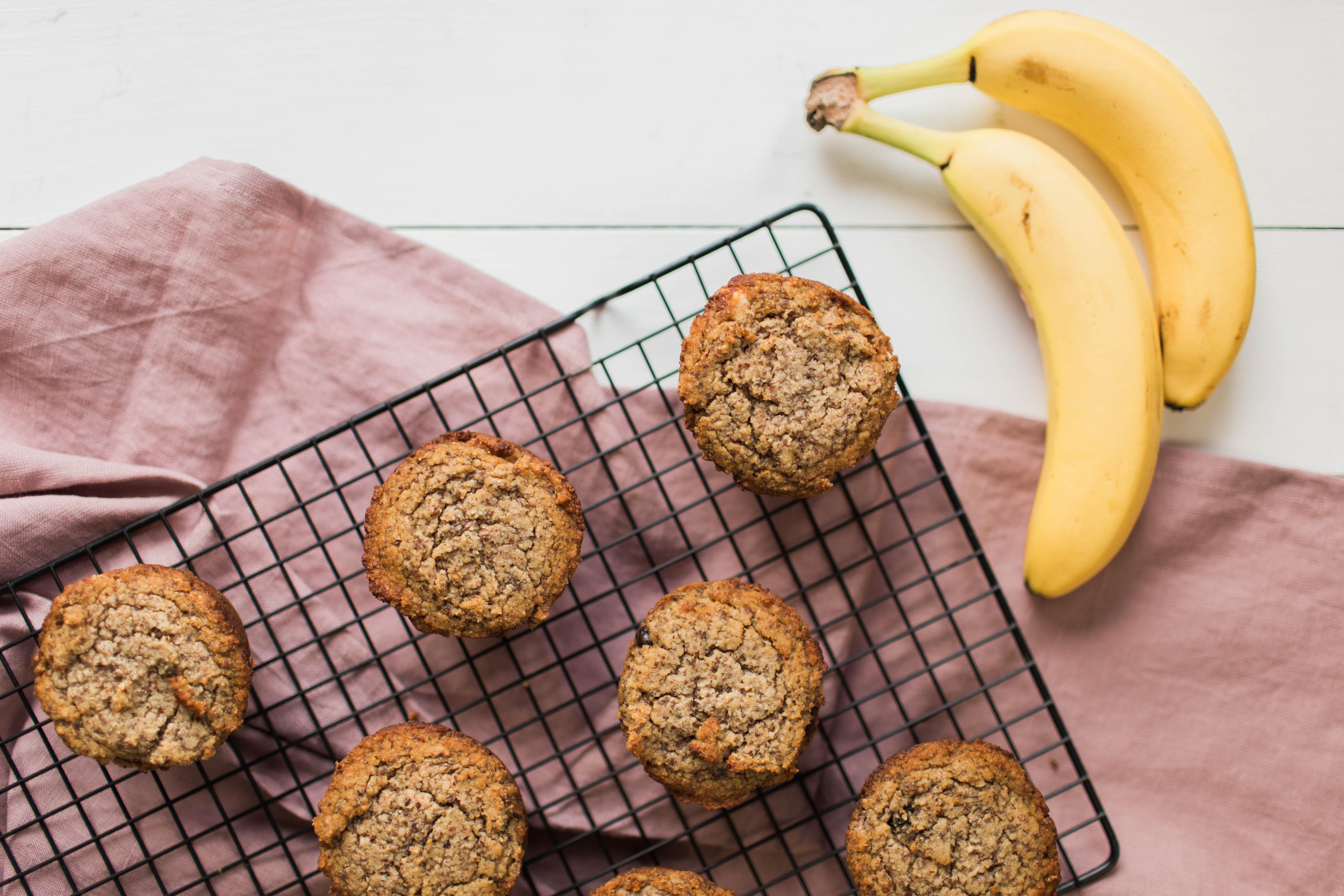 Paleo Banana Bread Muffins | read more at happilythehicks.com