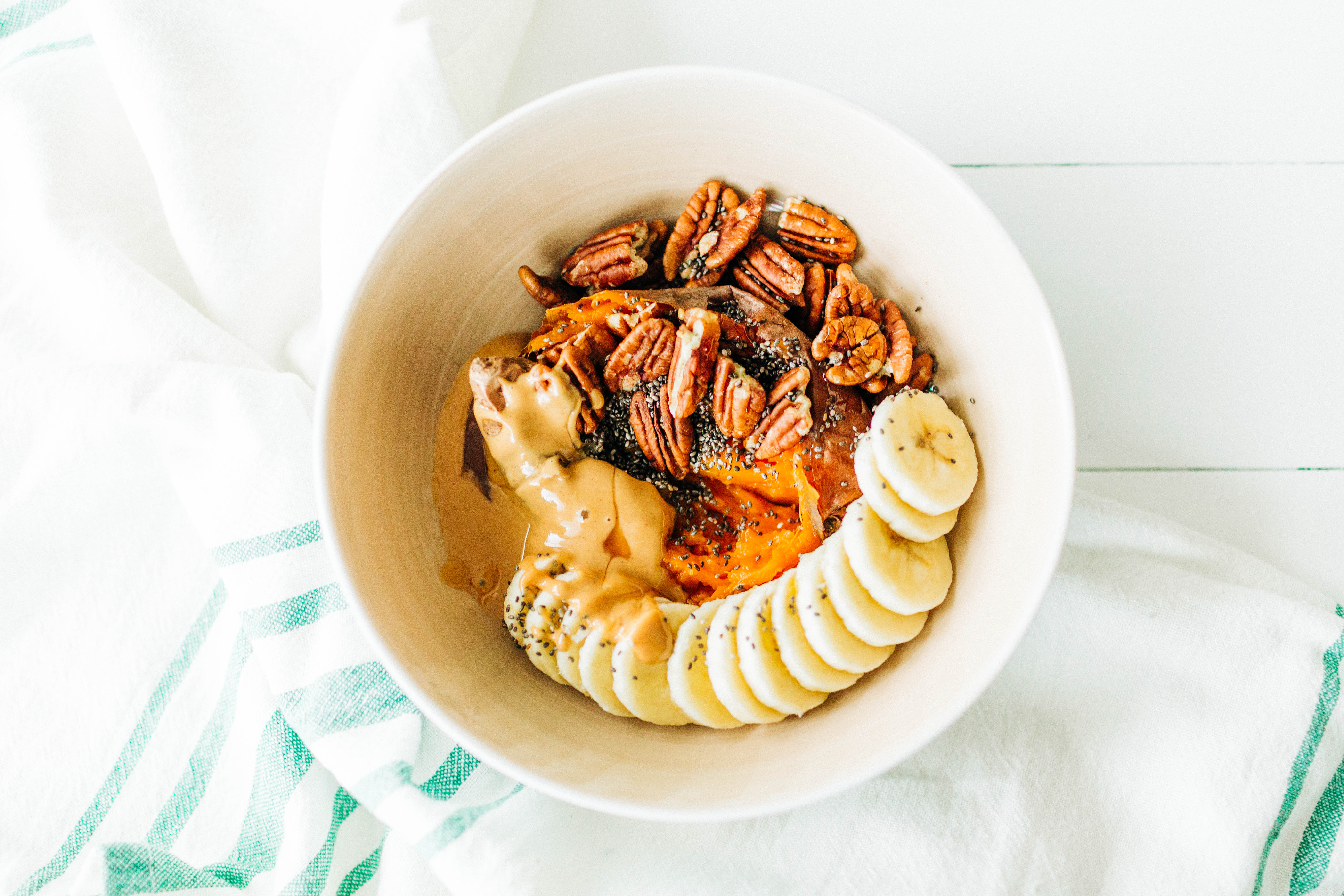 Sweet Potato Breakfast Bowl | read more at happilythehicks.com